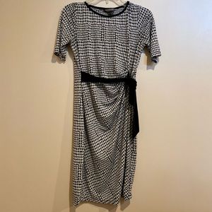 A pea in the pod maternity dress